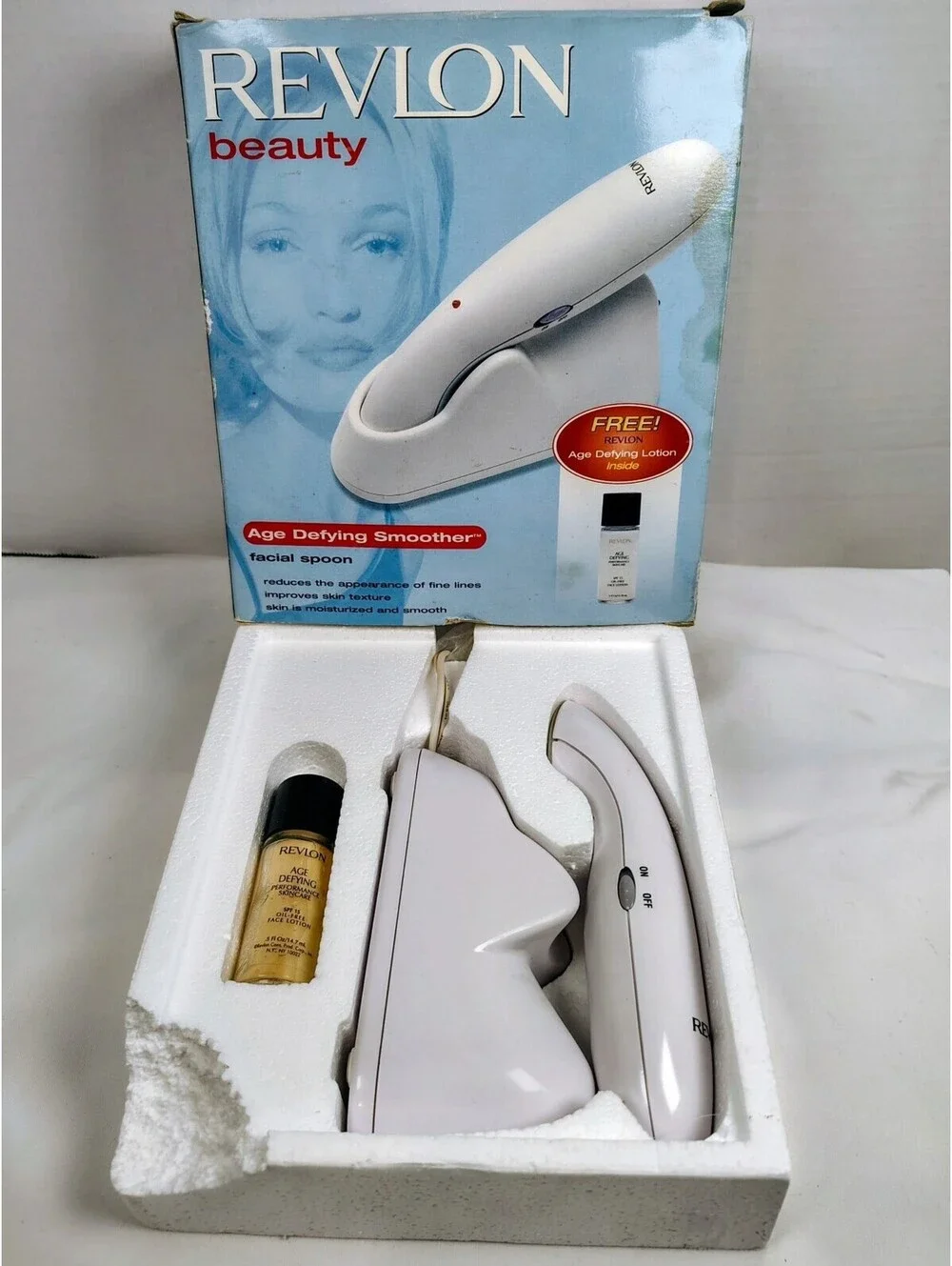 Revlon Age Defying Smoother Facial Spoon with Age Defying Lotion